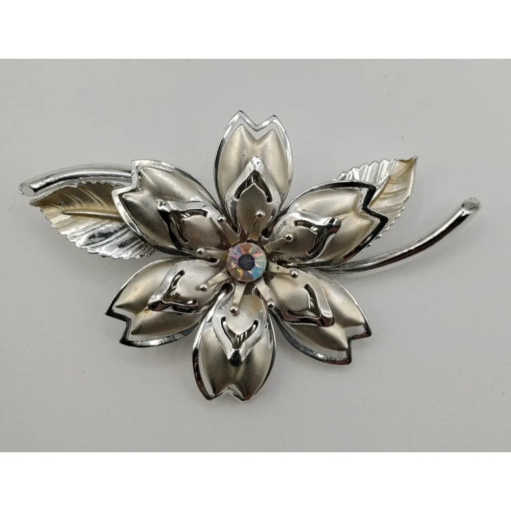 Vtg Silvertone Aurora Borealis Moveable Flower Brooch Pin